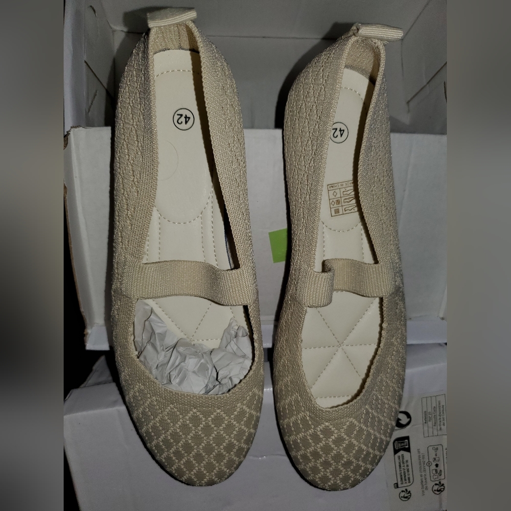 Tan Women's flats size 42